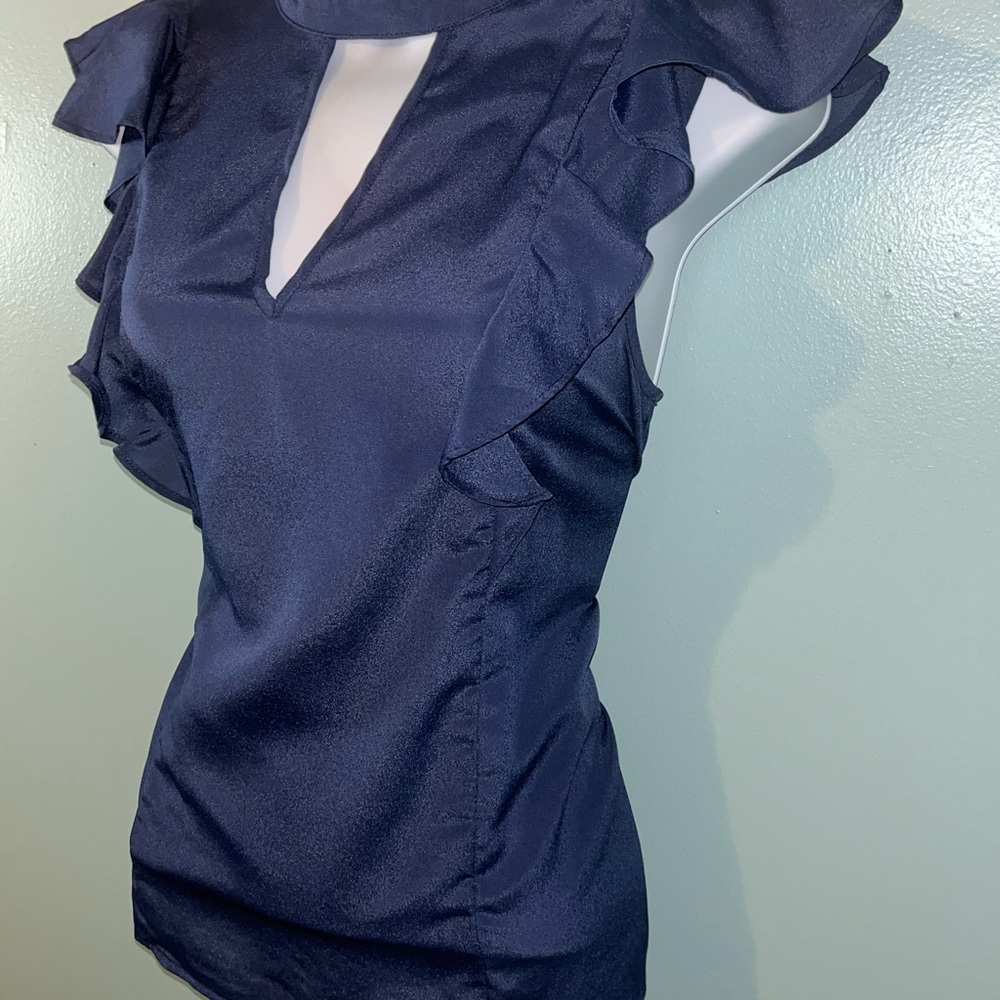 BCBGeneration Blouse High‎ Neck Ruffle - Picture 3 of 12